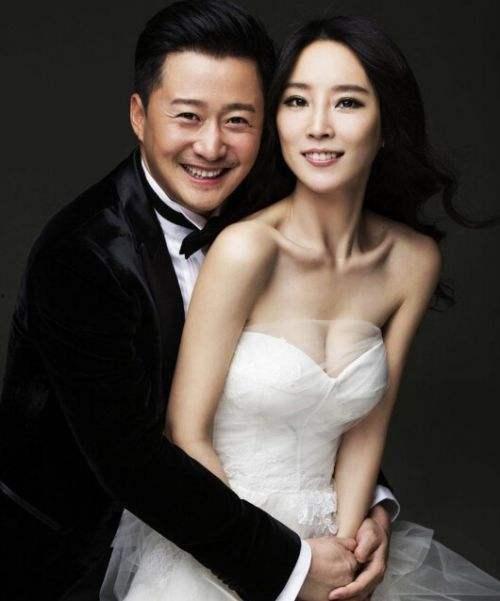 吴京老婆谢楠的头条账号,吴京背后的贤内助，幸福生活点滴分享”