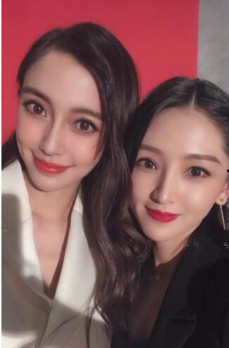 网红与明星照片,颜值对决，谁更胜一筹？