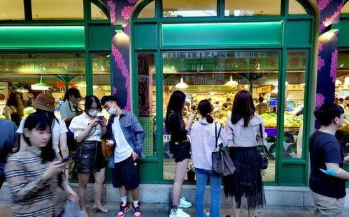 网红大妈家有喜事店,见证平凡生活的幸福瞬间